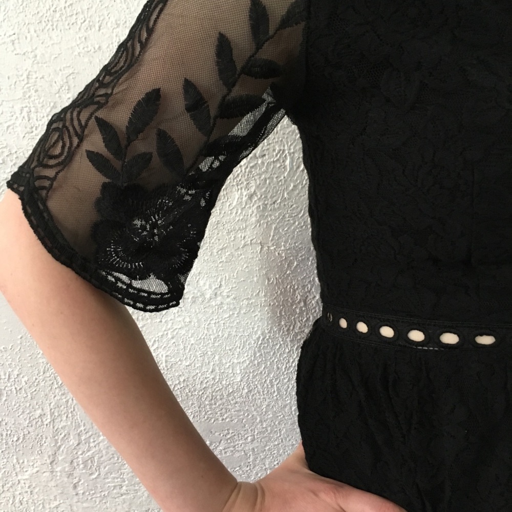 Black lace and crochet Dress